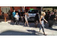 3 yaşındaki kızını silahla öldürüp intihar etti