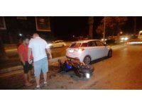 Otomobile çarpan alkollü motosiklet sürücüsü yaralandı