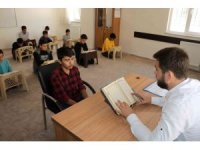 Hafız fabrikası yılda 35 öğrenciyi mezun ediyor