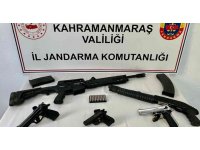 Düğün magandasının aracından cephanelik çıktı