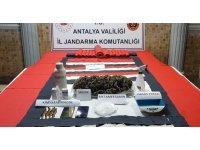 Antalya’da zehir tacirlerine büyük darbe: 384 milyon liralık uyuşturucu maddeleri ele geçirildi