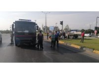 Cezaevine ait ring aracı kamyonetle çarpıştı: 1 yaralı