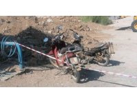 Dökülen hafriyat toprağının altından motosiklet çıktı