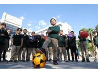 En çok atık pil toplayan öğrencilere hediye