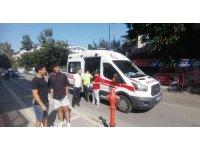 Zincirleme kazada yaralanan sürücü ambulansta ağladı