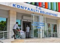 Konyaaltı’nda 166 ağaç kesilmekten kurtuldu