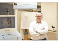 Prof. Dr. Önal: "Ailenizde meme kanseri hikayesi varsa erken yaşta muayene olun"