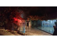 Bucak’ta ağıl yangını korkuttu