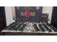 Mersin’de silah kaçakçılarına darbe: Suikast silahları da ele geçirildi