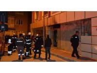 Depoda çıkan yangın mahalleliyi sokağa döktü