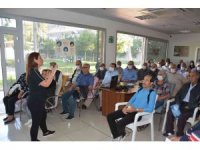 Emekli evi sakinleri ilk yardım konusunda bilgilendirildi