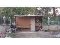 Bankta alkolden sızdığı sanılan adam akşam ölü bulundu