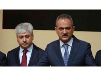 Bakan Özer: "Türkiye, bu coğrafyada yaşamanın bedelini geçmişte ödemiştir, bugün de ödemektedir, yarın da ödeyecektir"