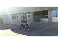 Kendisini ’polis’ olarak tanıtan dolandırıcı telefonla ulaştığı kişiyi yüklü miktarda dolandırdı