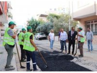 Toroslar’da hasar gören sokaklar yenileniyor