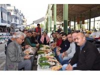 Başkan Hülya Erdem, pazarcı esnafının sofrasına konuk oldu