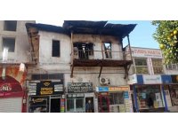 Ahşap bina yandı, bazı iş yerleri de hasar gördü