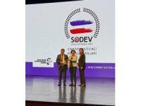 Başkan Eryılmaz’ın kadın istihdamı projesine ödül