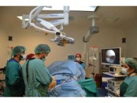 15 yaşındaki Ukraynalı hastaya büyüme plaklarını koruyan ameliyat