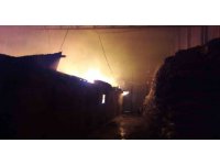 Defne fabrikasında yangın maddi hasara neden oldu