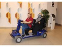 Hastalar elektrikli araçlarla taşınıyor