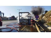 Tekstil yüklü tır yandı