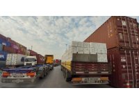 Mersin’de yakalanan 5 tır kaçak içki imhaya gönderildi