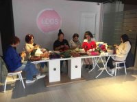 Çocuğunun oyuncağına ördüğü örgüyü kampanyaya dönüştürerek milyonlara ulaştı