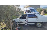 Hatay’da otomobil ile motosiklet çarpıştı: 2 yaralı