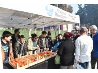 Antakya Belediyesi engelsiz pazar tezgahı kurdu