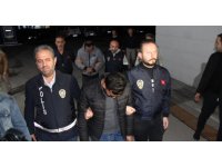 Üniversiteli kızlara içi su dolu balon atan şahıslar hakim karşısında