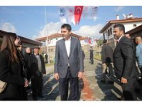 Bakan Kurum: "Orta gelirli vatandaşlarımız 4 bin 400 TL’den başlayan taksitle ev sahibi olabilecek"