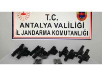 Jandarmadan marka ve seri numarası olmayan el yapımı silah operasyonu