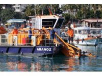 Akdeniz’in iki noktasından 20 kamyon çöp çıktı