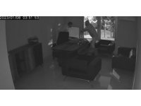 Eşkal belli olduktan sonra güvenlik kamerası akıllarına geldi