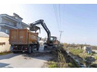 Mersin’de tehlike arz eden atıklar toplanıyor