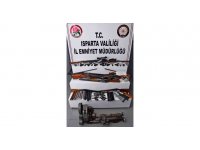 Isparta’da eş zamanlı kaçak silah operasyonu