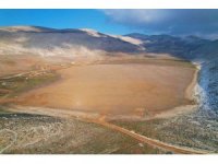 Yağış yeterli olmayınca Karagöl tamamen kurudu