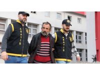 Isınmak isterken belediyenin halk marketini yaktı