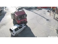 Burdur’daki trafik kazaları kameralara yansıdı