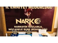 Evinde uyuşturucu üreten şüpheli yakalanıp tutuklandı