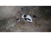 Adana’da kontrolden çıkan otomobil Çakıt Çayı’na uçtu: 1 ölü, 2 yaralı