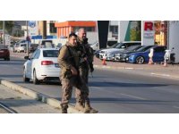 İşten çıkarılınca silahla şantiyeyi bastı, ekipleri alarma geçirdi