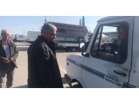 Gece çalınan kamyoneti bulununca yolunu gözledi