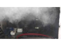 Apartmanda çıkan yangında 3 kişi dumandan etkilendi