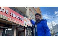 Fırtınaya dayanamayan 10 metrelik baca otomobilin üzerine düştü