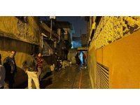 İtfaiye ekipleri yangında 5 çocuğu kurtardı