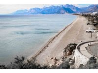 Kuzey rüzgarları Antalya’yı buz kestirdi, meteoroloji ‘Don’ uyarısı verdi