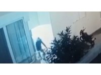 Gazipaşa’da apartmana giren hırsızlar bisiklet çaldı