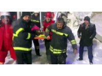 Samsun itfaiyesi Elbistan’da 5 kişiyi enkazdan kurtardı